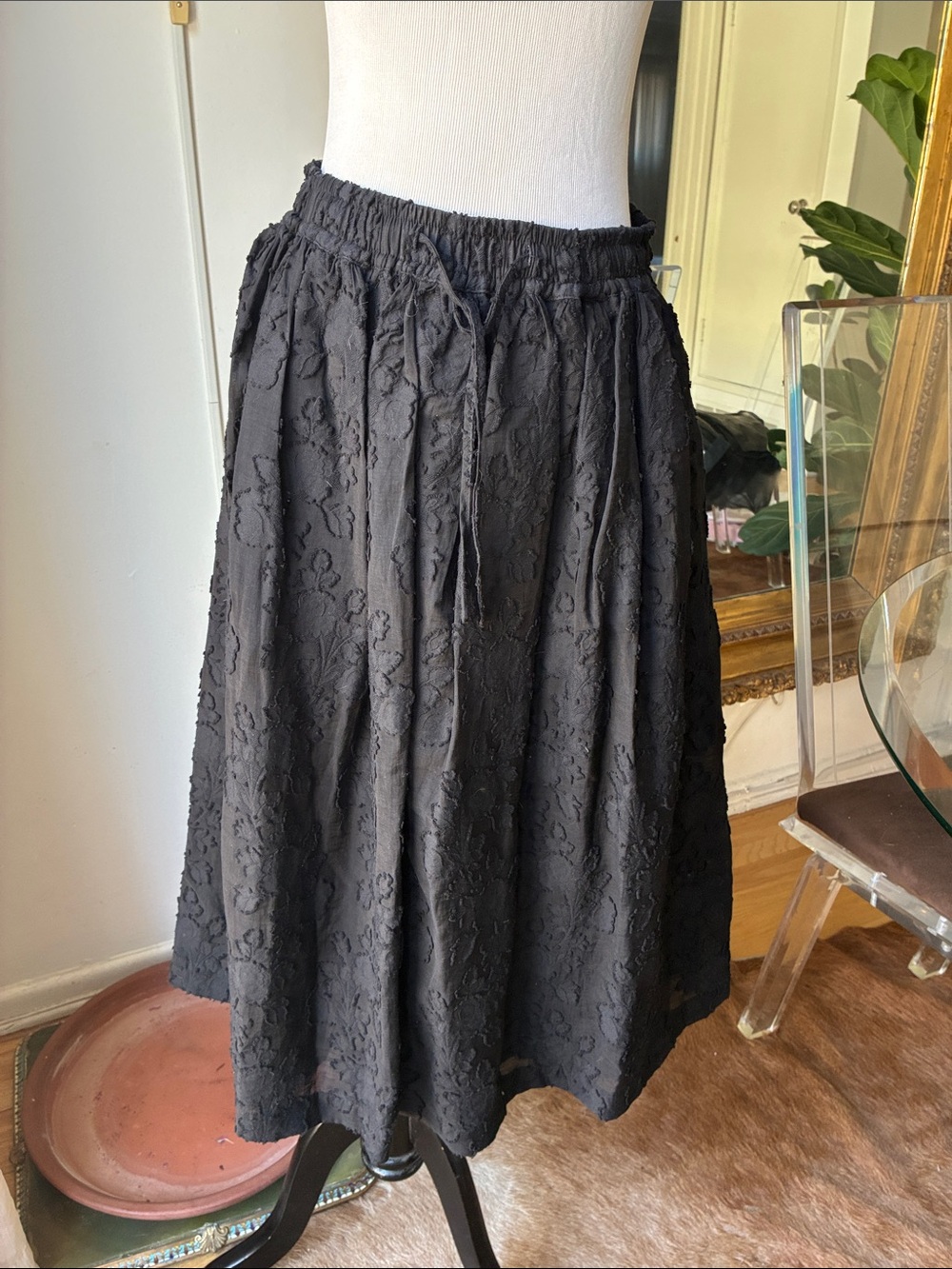 You must create london Black Floral Jacquard Midi Skirt with pockets M